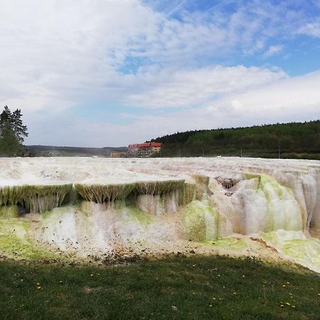 Appartamento Chill Hill Egerszalók Esterno foto